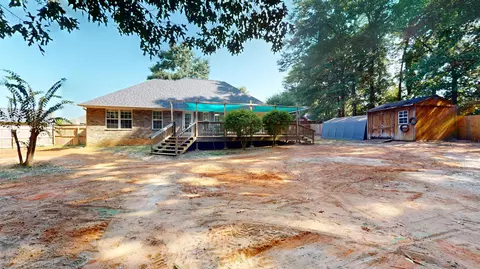 Exterior - 2501 Foxcroft Cir, Sumter, SC 29154 photo 5 of 9
