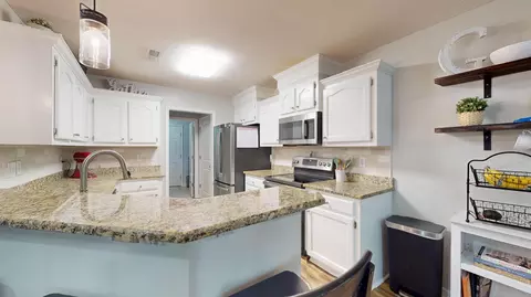 Kitchen - 2501 Foxcroft Cir, Sumter, SC 29154 photo 2 of 6