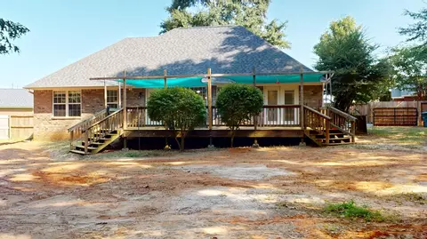 Exterior - 2501 Foxcroft Cir, Sumter, SC 29154 photo 7 of 9