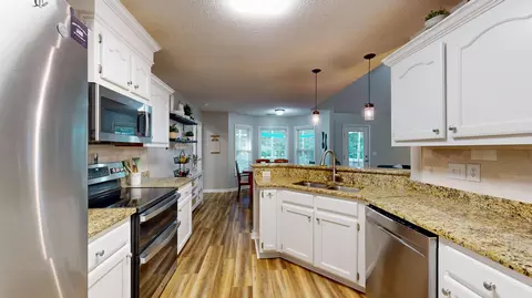 Kitchen - 2501 Foxcroft Cir, Sumter, SC 29154 photo 6 of 6