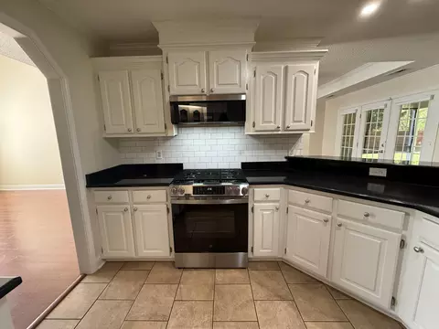 Kitchen - 2955 Tara Dr, Sumter, SC 29150 photo 1 of 4