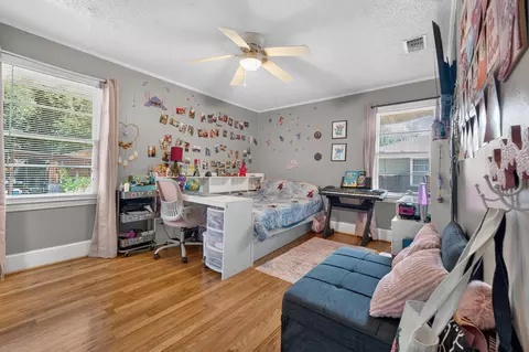 Bedroom - 702 Wren St, Sumter, SC 29150 photo 6 of 8