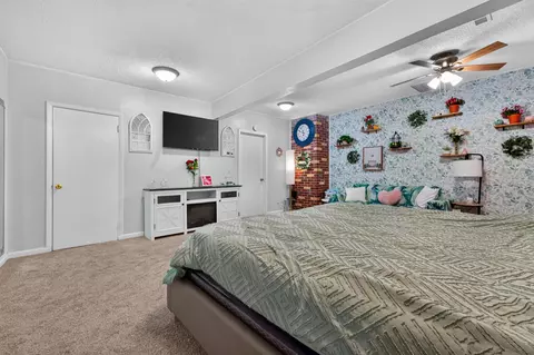 Bedroom - 702 Wren St, Sumter, SC 29150 photo 4 of 8