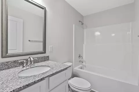 Bath - 2425 Daylilly St, Sumter, SC 29153 photo 3 of 4