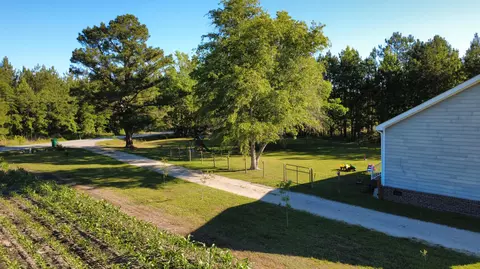 Exterior - 545 Boots Branch Rd, Sumter, SC 29153 photo 3 of 4
