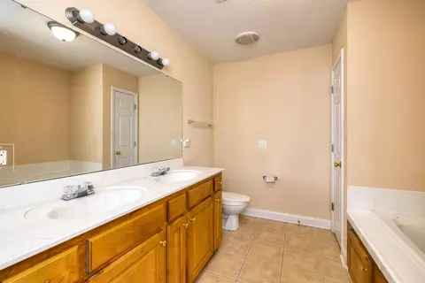 Bath - 260 Trillium Ln, Sumter, SC 29154 photo 6 of 6