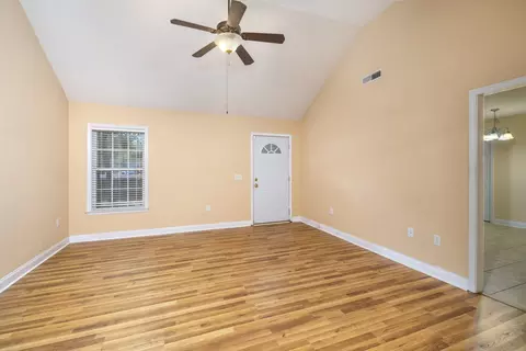 Living - 260 Trillium Ln, Sumter, SC 29154 photo 3 of 4