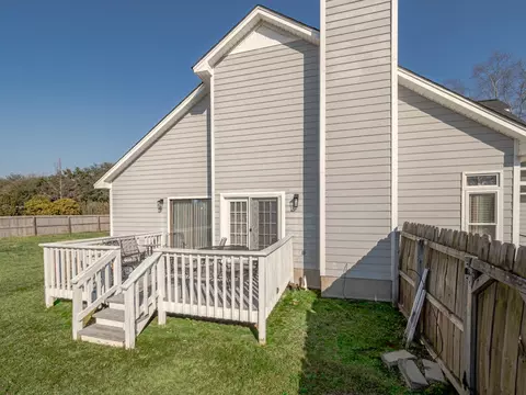 Exterior - 121 Cromer Dr, Sumter, SC 29150 photo 7 of 8