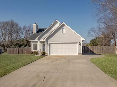 Exterior - 121 Cromer Dr, Sumter, SC 29150 photo 2 of 8