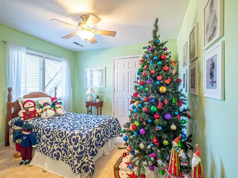 Bedroom - 121 Cromer Dr, Sumter, SC 29150 photo 4 of 8