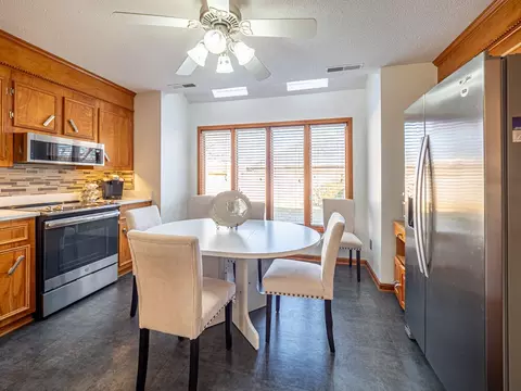 Kitchen - 121 Cromer Dr, Sumter, SC 29150 photo 3 of 6