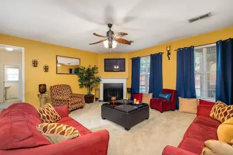Living - 700 Batty Way, Sumter, SC 29154 photo 3 of 3