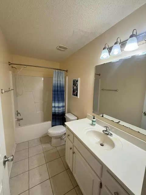 Bath - 3240 Oleander Dr, Sumter, SC 29154 photo 1 of 8