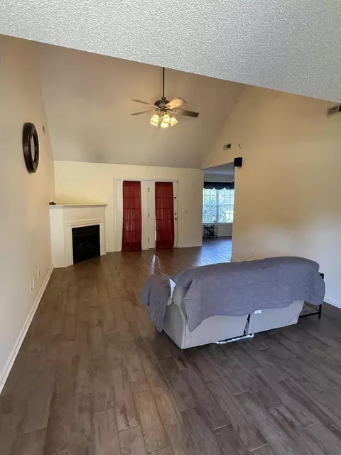 Living - 3240 Oleander Dr, Sumter, SC 29154 photo 1 of 4