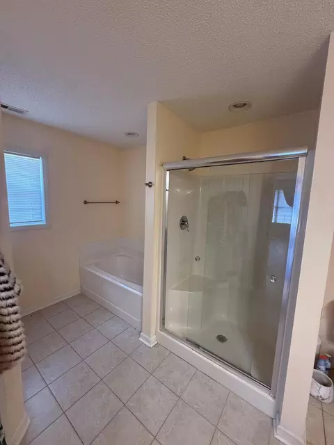 Bath - 3240 Oleander Dr, Sumter, SC 29154 photo 4 of 8