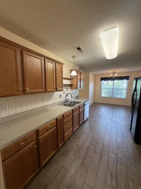 Kitchen - 3240 Oleander Dr, Sumter, SC 29154 photo 3 of 6