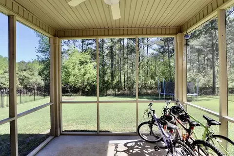 Exterior - 545 Curlew Cir, Sumter, SC 29150 photo 5 of 11
