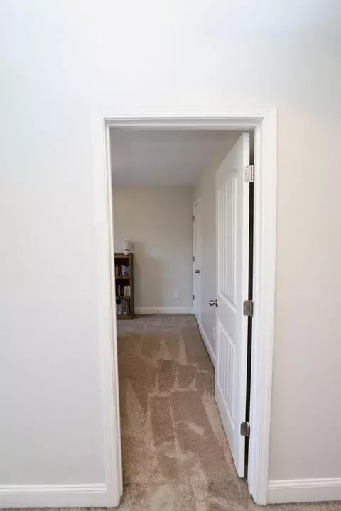 Entry Way - 545 Curlew Cir, Sumter, SC 29150 photo 12 of 15