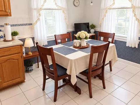 Dining - 862 Manchester Rd, Sumter, SC 29154 photo 1 of 1