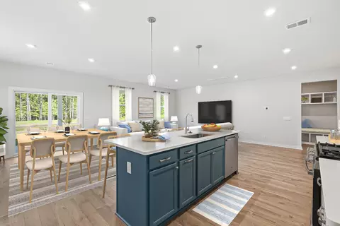 Kitchen - 3196 Zeppelin Ln, Sumter, SC 29154 photo 2 of 2