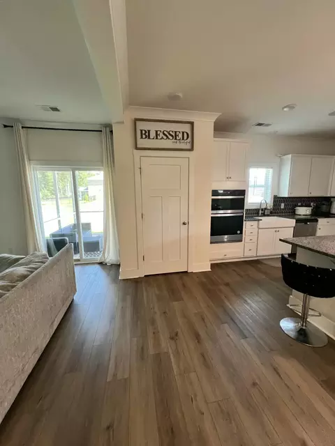 Entry Way - 2105 Currituck Dr, Sumter, SC 29153 photo 4 of 6