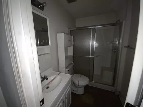 Bath - 418 E Broad St, Ridgeway, SC 29130 photo 1 of 2
