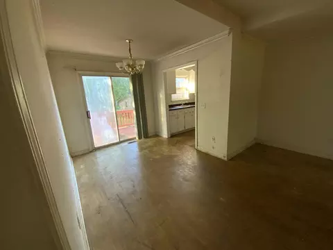 Living - 418 E Broad St, Ridgeway, SC 29130 photo 2 of 3