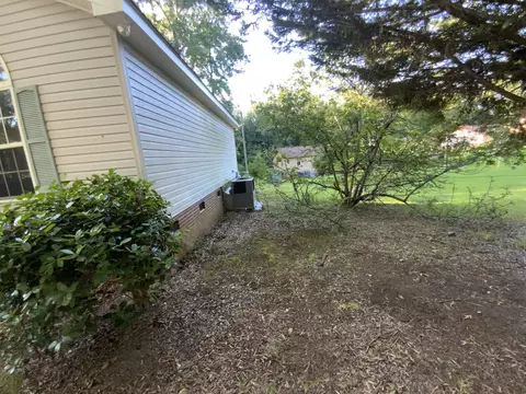 Exterior - 418 E Broad St, Ridgeway, SC 29130 photo 4 of 7