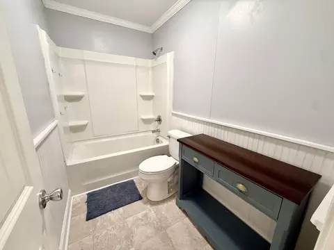 Bath - 1961 Forest Dr, Sumter, SC 29154 photo 4 of 8
