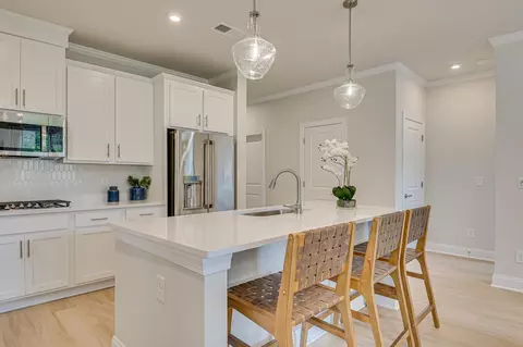 Kitchen - 1125 Curlew Cir, Sumter, SC 29150 photo 5 of 7