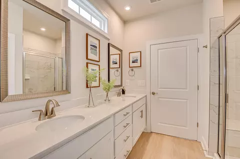 Bath - 1125 Curlew Cir, Sumter, SC 29150 photo 3 of 5
