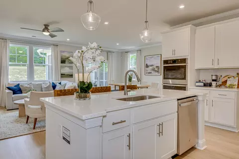 Kitchen - 1125 Curlew Cir, Sumter, SC 29150 photo 2 of 7