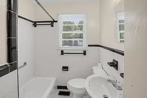Bath - 506 Atlantic St, Sumter, SC 29150 photo 1 of 1