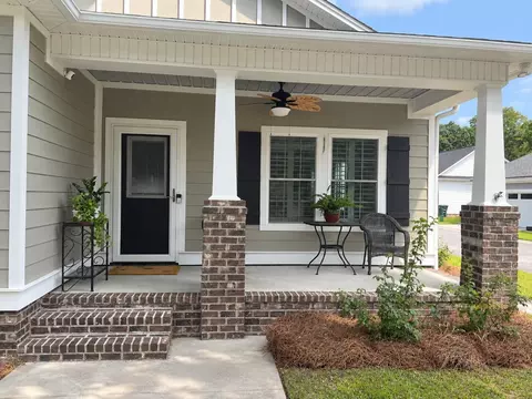 Exterior - 80 Calhoun Pl, Sumter, SC 29150 photo 3 of 8