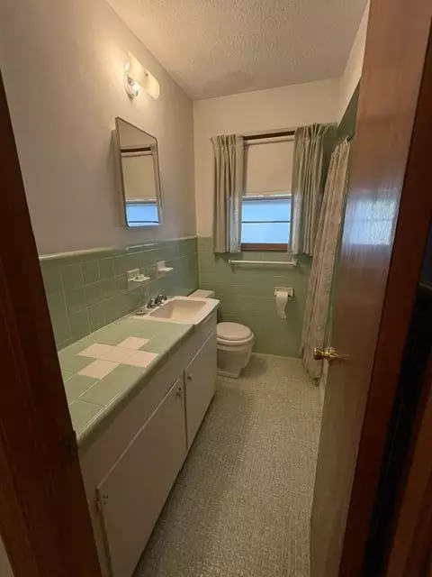 Bath - 2349 Brookgreen Rd, Sumter, SC 29154 photo 1 of 1