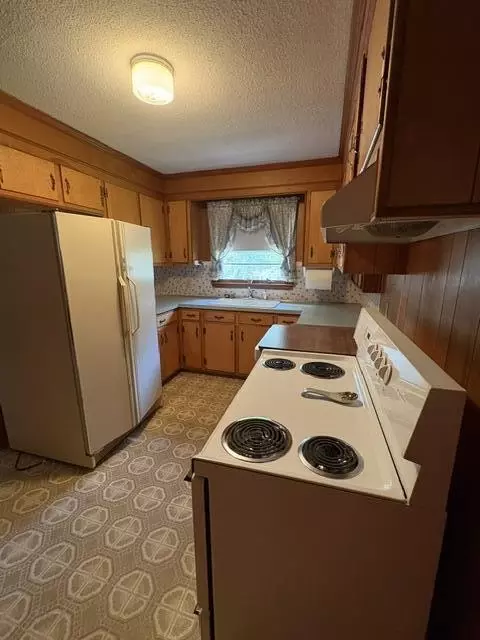 Kitchen - 2349 Brookgreen Rd, Sumter, SC 29154 photo 1 of 1