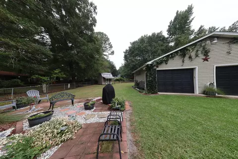 Exterior - 511 E Charlotte Ave, Sumter, SC 29150 photo 6 of 8