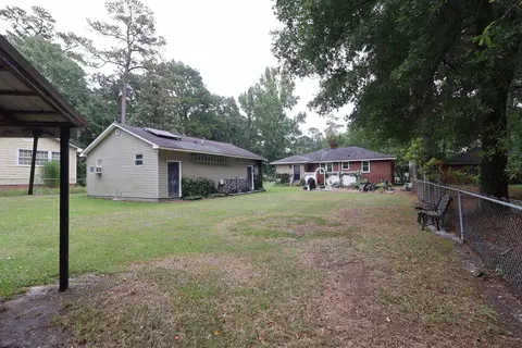 Exterior - 511 E Charlotte Ave, Sumter, SC 29150 photo 8 of 8