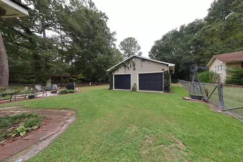 Exterior - 511 E Charlotte Ave, Sumter, SC 29150 photo 7 of 8