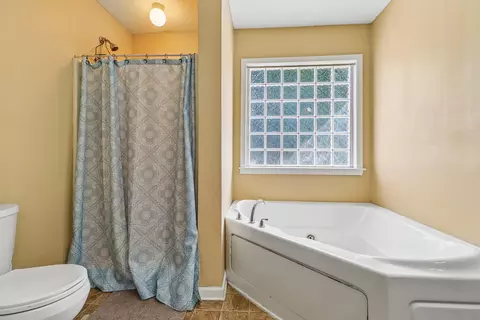 Bath - 1191 Chivalry St, Sumter, SC 29154 photo 2 of 3
