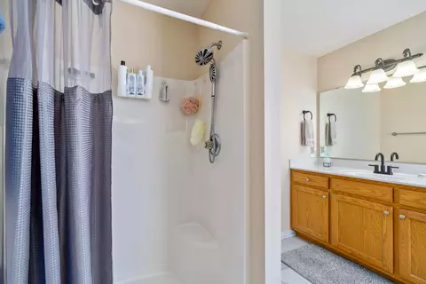 Bath - 106 Masters Dr, Sumter, SC 29154 photo 5 of 6