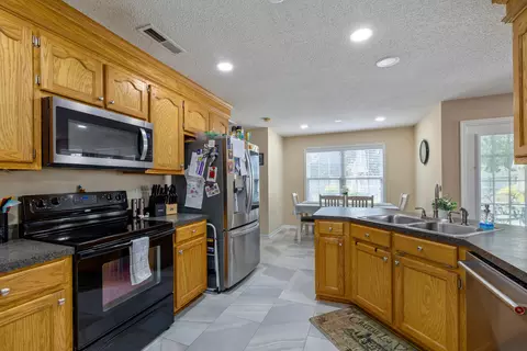 Kitchen - 106 Masters Dr, Sumter, SC 29154 photo 2 of 2