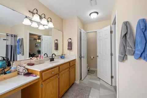 Bath - 106 Masters Dr, Sumter, SC 29154 photo 4 of 6