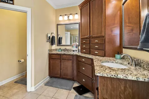 Bath - 2195 Harborview Dr, Sumter, SC 29153 photo 4 of 9