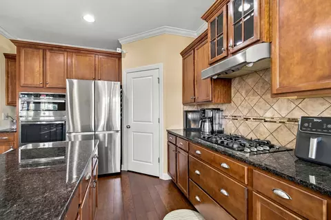 Kitchen - 2195 Harborview Dr, Sumter, SC 29153 photo 4 of 5