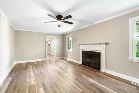 Living - 45 Pinewood Rd, Sumter, SC 29150 photo 4 of 4