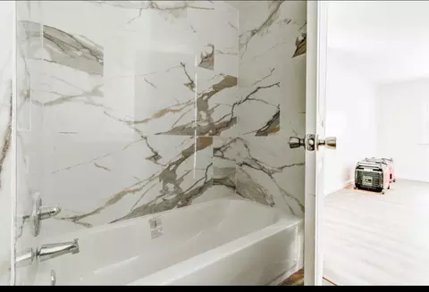 Bath - 1415 Boulevard Rd, Sumter, SC 29153 photo 2 of 3