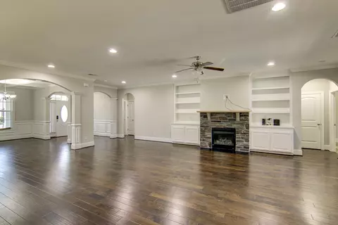 Living - 3109 Daufaskie Rd, Sumter, SC 29150 photo 3 of 4