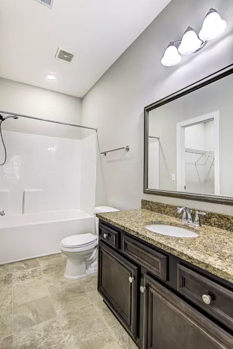Bath - 3109 Daufaskie Rd, Sumter, SC 29150 photo 4 of 5