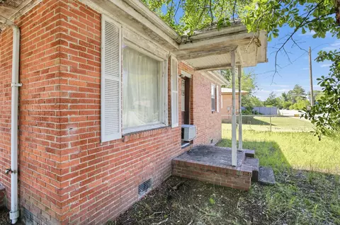 Exterior - 250 E Red Bay Rd, Sumter, SC 29150 photo 9 of 10